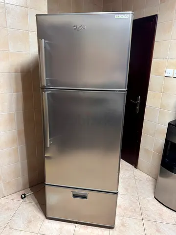 Whirlpool Stainless Refrigerator / Freezer  with Fresh Drawer. Good Working Condition