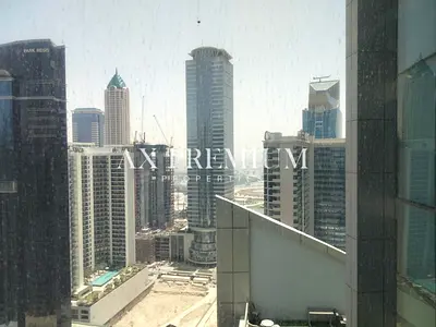 FULLY FITTED HIGH-FLOOR OFFICE | WALK TO METRO | READY NOW