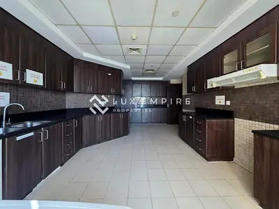 High-Floor 3BR | Multiple Views | Spacious Layout