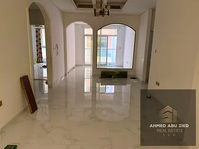 Two bedrooms, one of which is a master bedroom; large living room; separate majlis (formal sitting room); spacious, fully equipped kitchen; two bathro