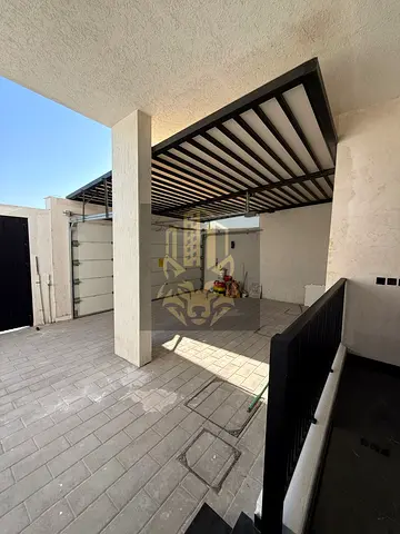 Townhouse in Tilal Al Sharjah City Land area: 2,583 sq ft Built-up area: 3,777 sq ft 5 master bedro