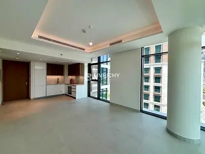 Villas and Jumeirah View | Bright | City Walk