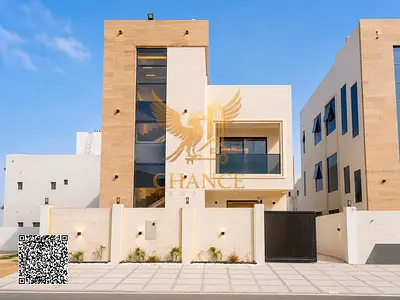 فيلا مع رووف على السطح. السعر يشمل رسوم التسجيل والملكية. تصميم حديث، وتشطيبات راقية، وموقع متميز.