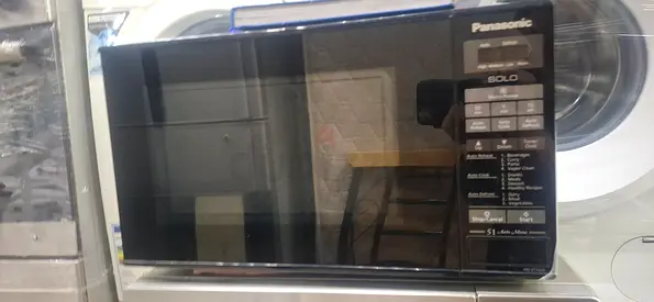 Panasonic Solo Microwave Oven - Good Working Condition