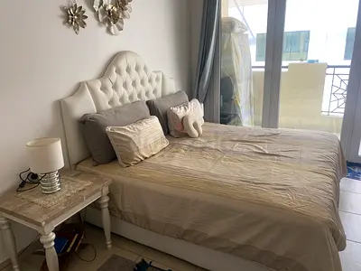 Modern White Bedroom Set – good condition