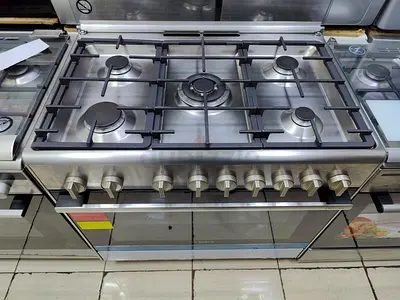 Bosch latest model 5 burner full gass cooking range full heavy duety stove both work with gass 90x60