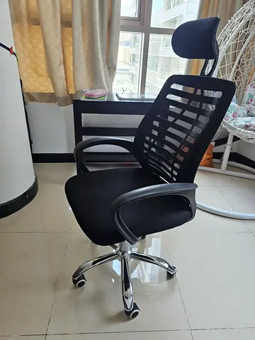 Ergonomic Black Mesh Office Chair with Headrest - Good Condition