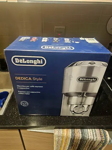DeLonghi Dedica Style Espresso  Cappuccino Machine (boxed) - Excellent condition