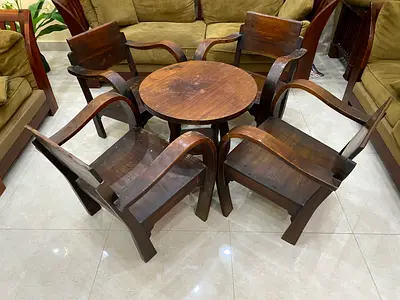 Table and chairs set