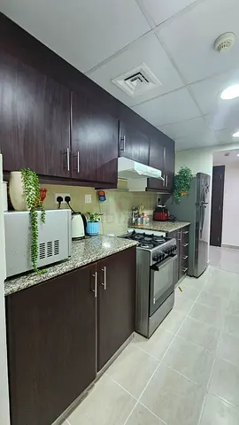 🏡 Spacious Master Bedroom for Rent – Al Khail Gate, Dubai