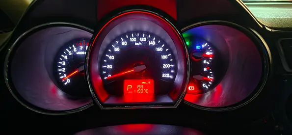 Kia Rio EX 2016 GCC Specs