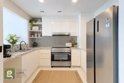 5+Maid | Corner | 4 Cheques | Multiple Options