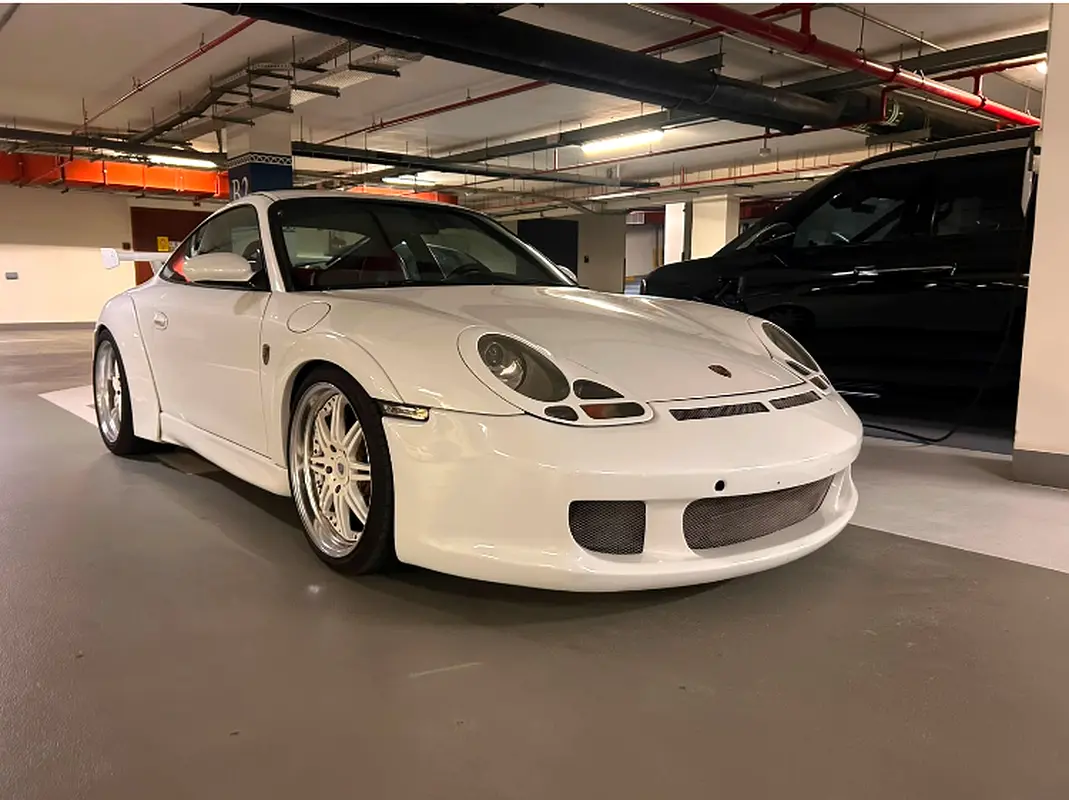 Porsche 911 1998 — photo 1 of 5