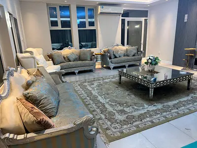 Large room private attached to villa with full acess!
