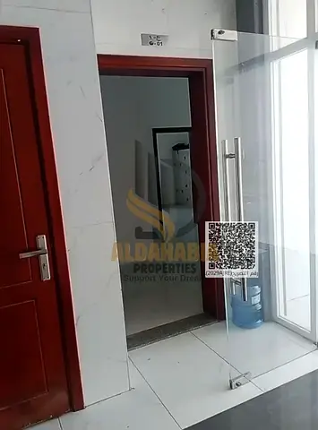 🏡 شقة غرفة وصالة للإيجار السنوي | مناسبة للعمال أو الموظفين | الجرف 2 – عجمان