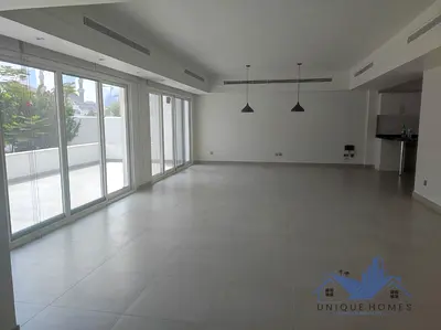 INDEPENDENT 4 B/R VILLA WITH GOOD SIZE GARDEN