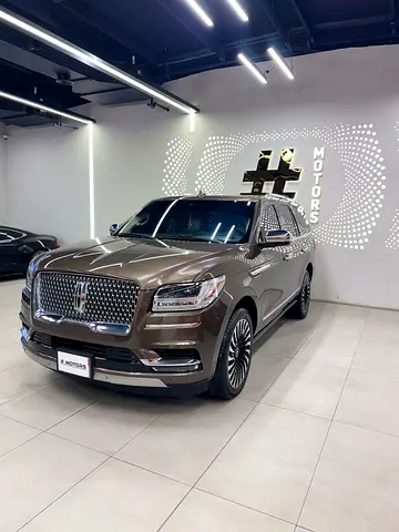 صورة 6 لـ 2019 Lincoln NAVIGATOR