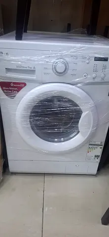 Front Load Washing Machine - Good Condition, 7kg (White)