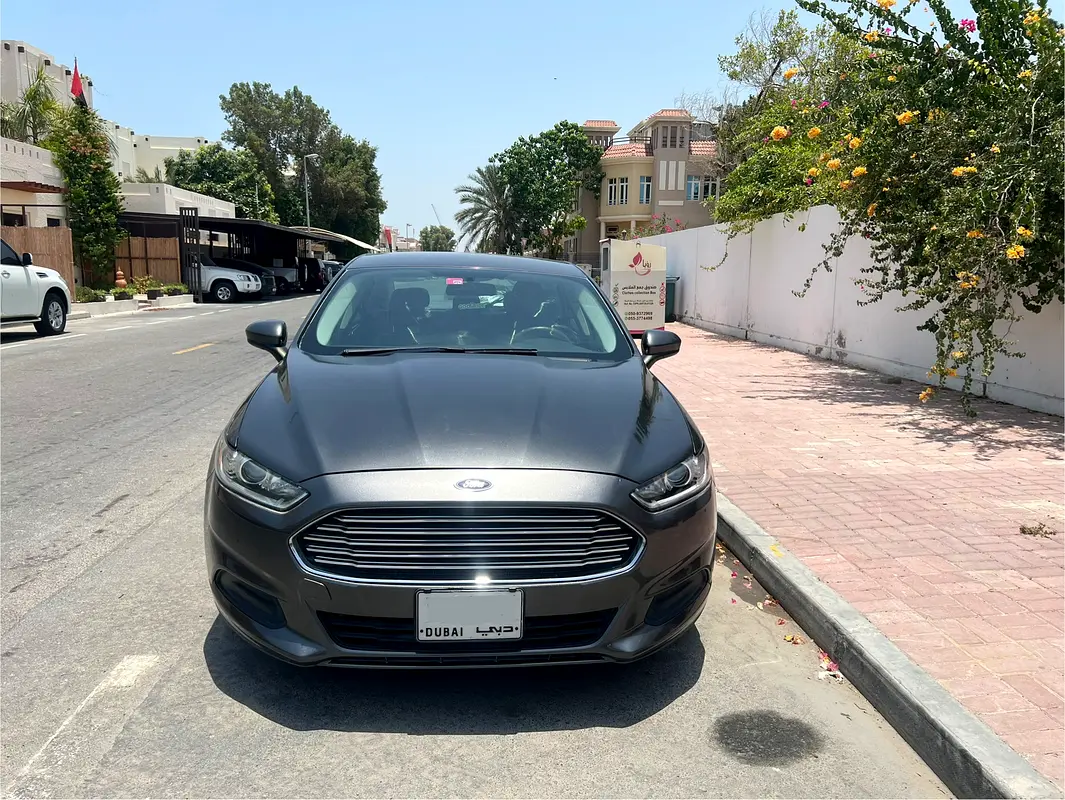 Ford Fusion 2016 — photo 1 of 8