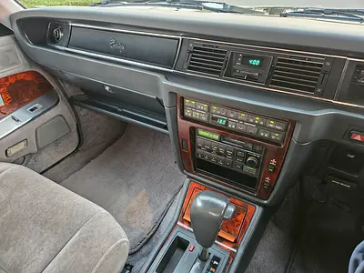 صورة 18 لـ 1994 Toyota CENTURY