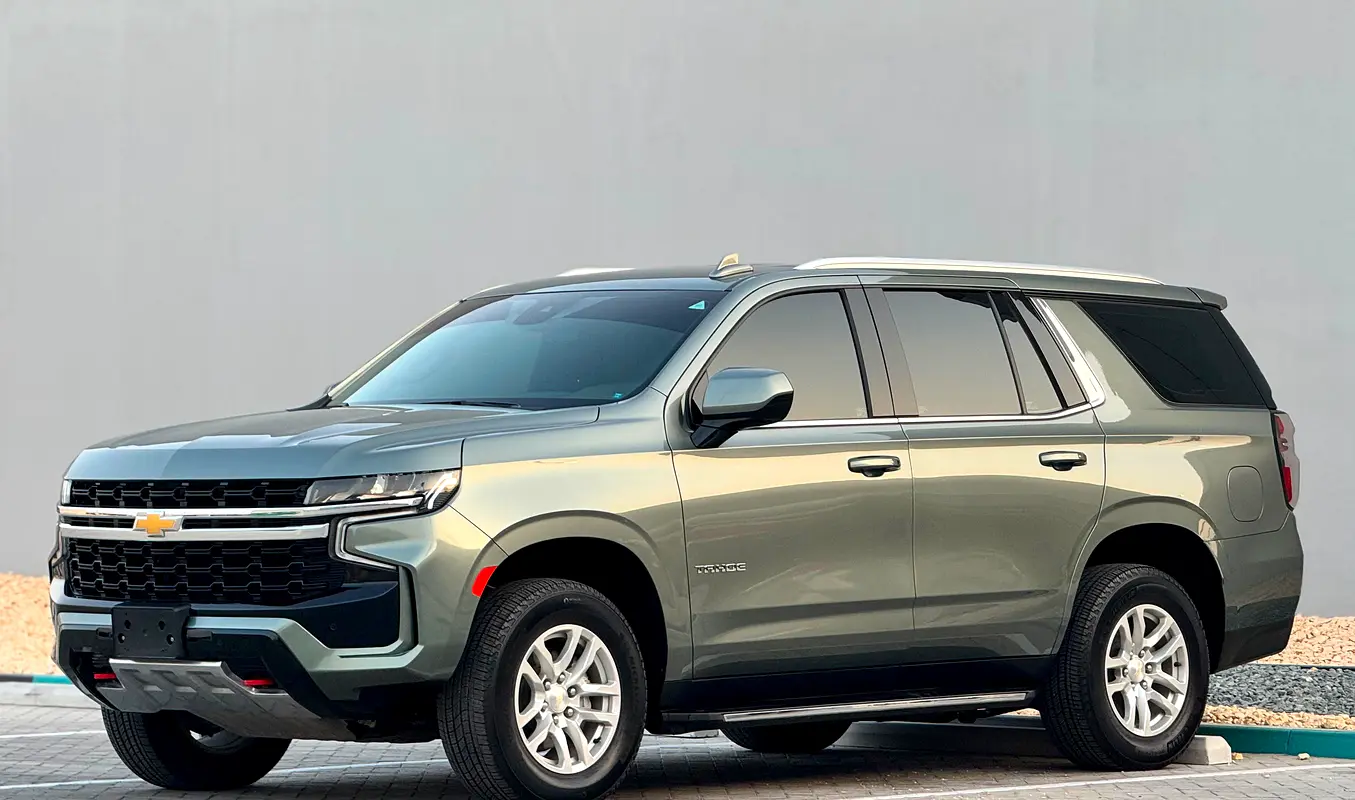 Chevrolet Tahoe 2023 — photo 1 of 20