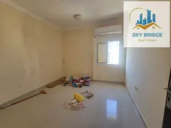 Spacious 1bhk flat with 2 bathroom ready to move with central gas near to mubark center only 26k