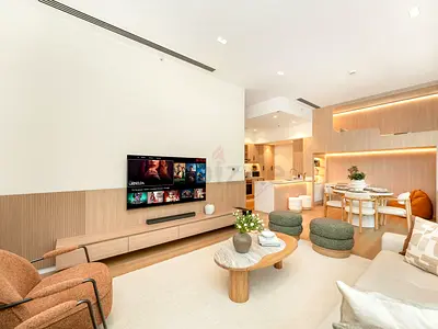 Luxury 1-bed Apartment with Private Garden in Downtown
