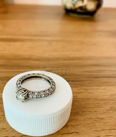 Diamond ring, Cartier style