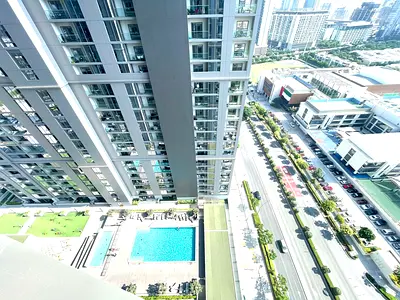 UNFURNISHED - HIGH FLOOR - READY TO MOVE IN