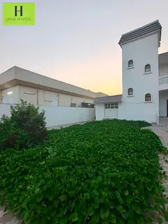 Elegent 5BR Villa Al Nekhaliat Sharjah