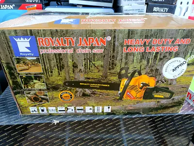 Royalty Japan Heavy Duty Chainsaw (New in Box)
