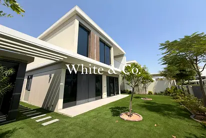 Vacant Now | Fully Upgraded | Landscaped
