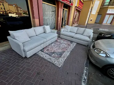 Crate and barrel lounge deep sofa set beige 3+2