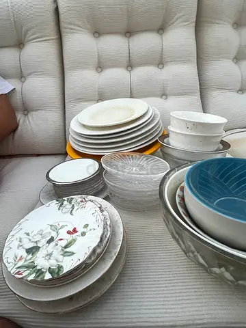 Mixed set of ceramic and glass plates — assorted sizes, good condition