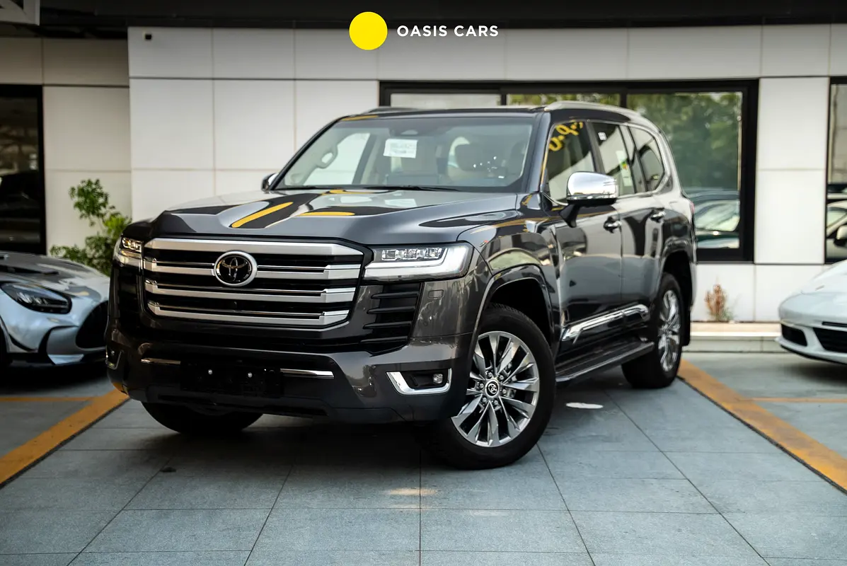 Toyota Land Cruiser 2026 — photo 1 of 17