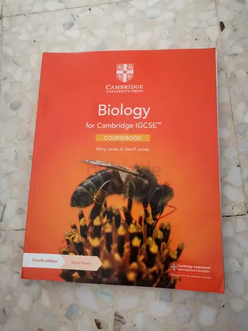 Cambridge IGCSE Biology Coursebook