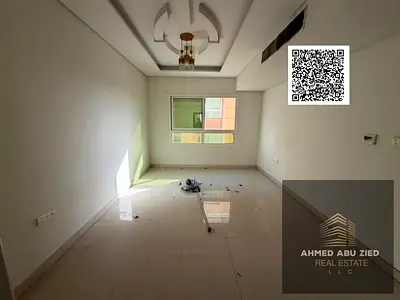 Spacious 3BR hall in Al Mowaihat 3 near Academy Street, schools, services, and MBZ Road. Built‑in w