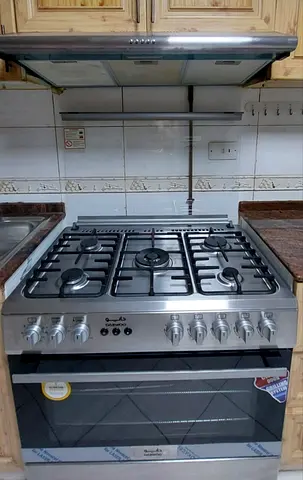 Cooking range 5burner for urgent sale