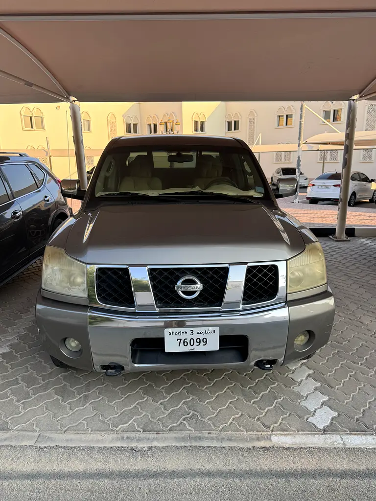 Nissan Titan 2006 — photo 1 of 8