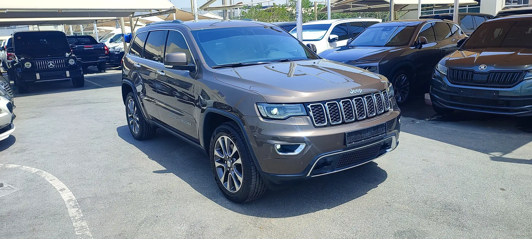 Jeep Grand Cherokee 2018 — photo 1 of 20