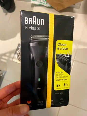 Electric Shaver - New in Box