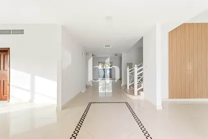 Rented I Immaculate I Good Location