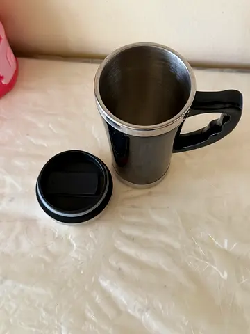 Coffee mug / hot cup