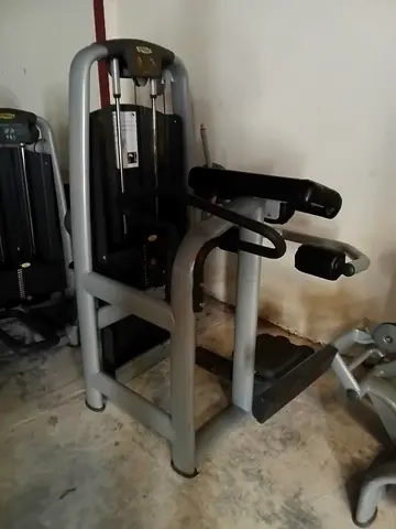 Technogym Selection Glutes Machine – Commercial Glute Training Equipment