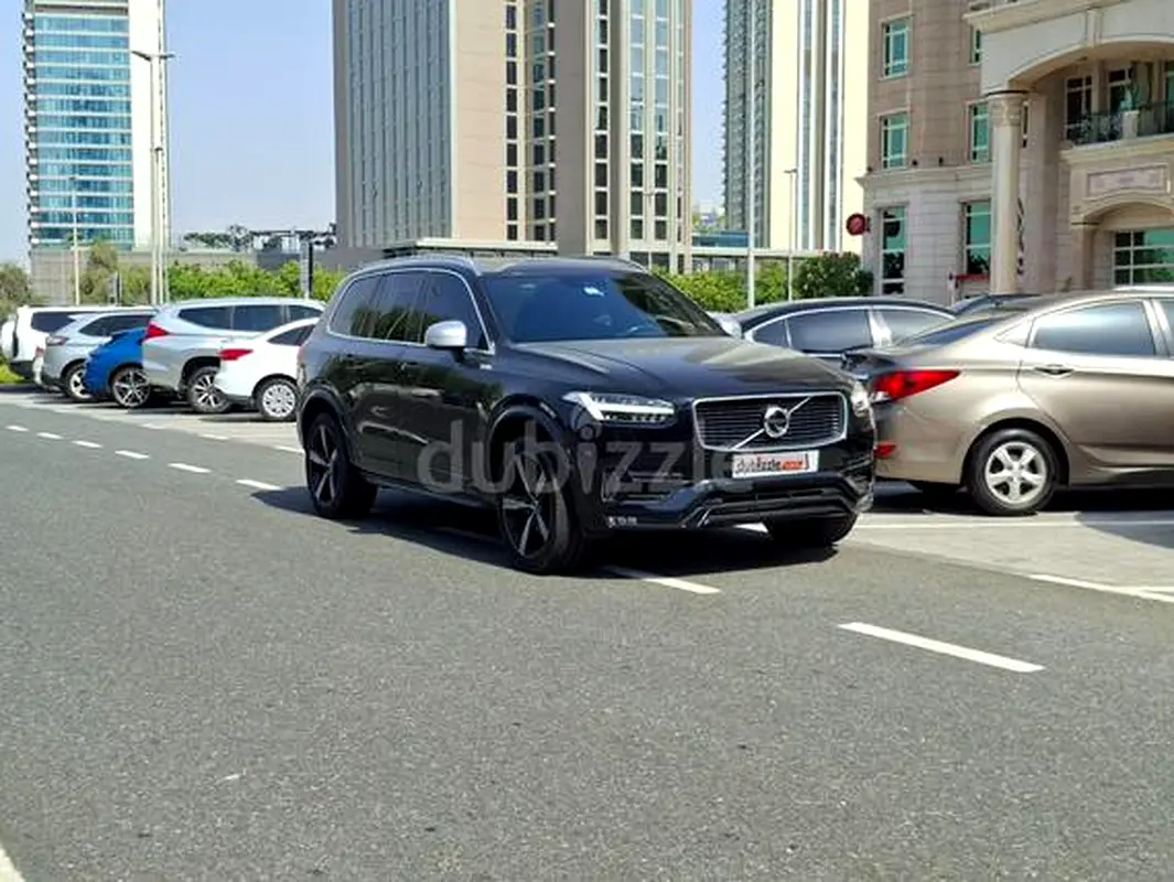 Volvo XC90 2018 — photo 1 of 14