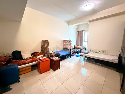 Executive bachelor bed space available in al khail heights