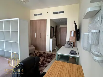Fully Furnished | Vacant | Pool View