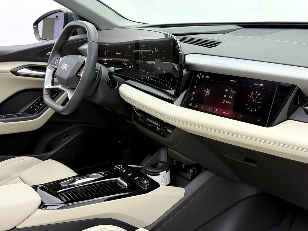 Audi Q6 e-tron 2025