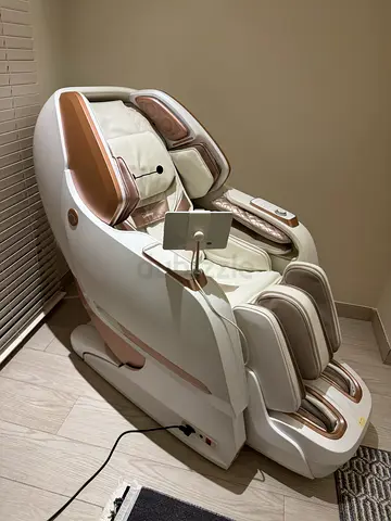 Rotai Massage chair
