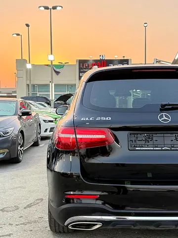 صورة 10 لـ 2016 Mercedes-BENZ GLC